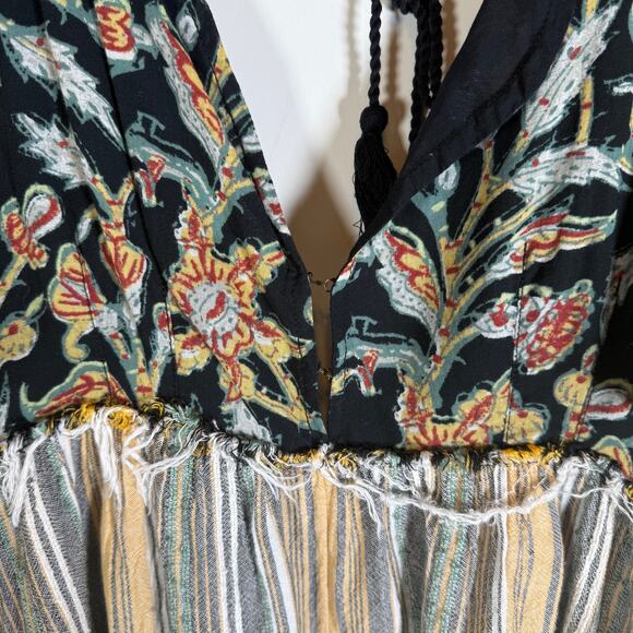 Free People Under The Sun Tunic Size Small Boho Flutter Sleeve Patchwork Top - Picture 8 of 12